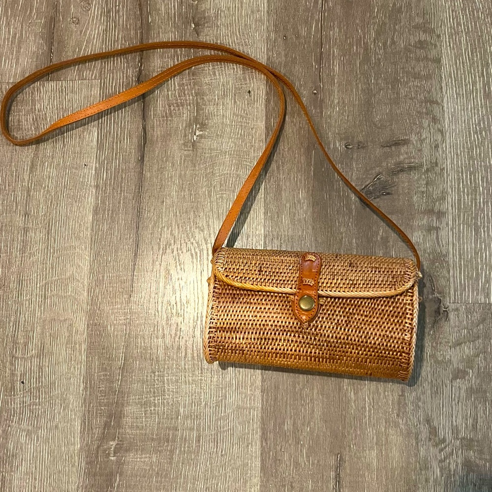 Authentic Handmade Rattan Bali Indonesia Women Beach Hobo Shoulder Bag Purse